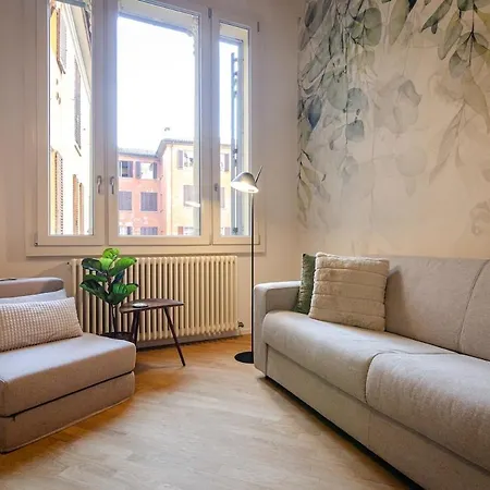 Indipendenza Loft 1 *